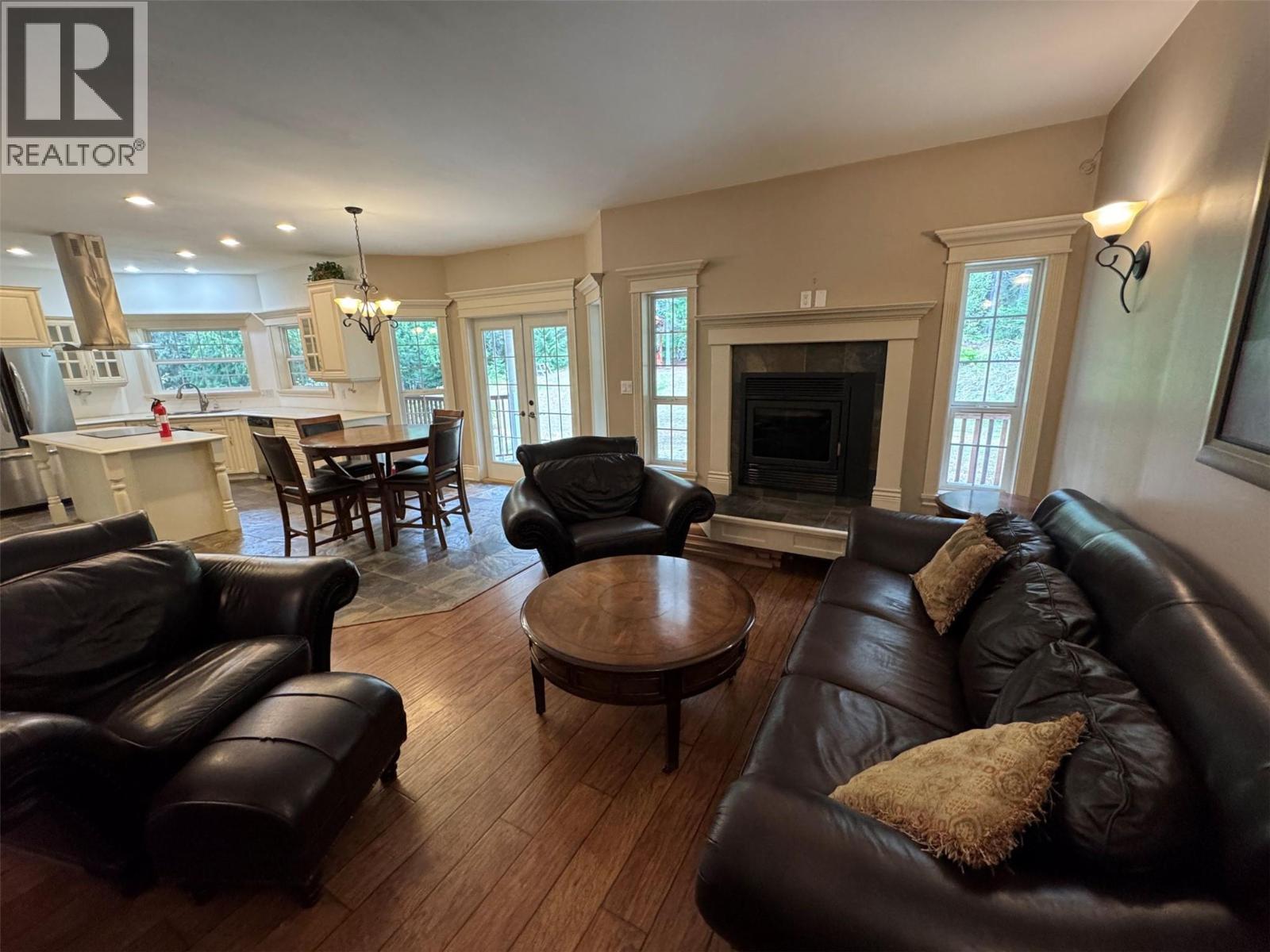 6016 Athelston-Hartford Road, Grand Forks, British Columbia  V0H 1H5 - Photo 5 - 10385090