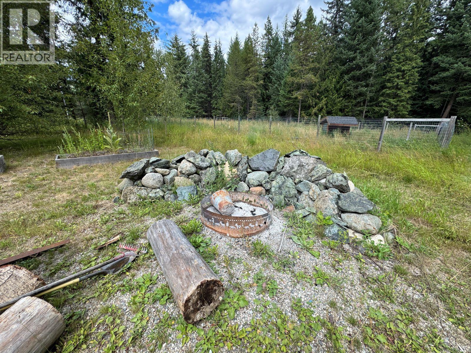 6016 Athelston-Hartford Road, Grand Forks, British Columbia  V0H 1H5 - Photo 37 - 10385090