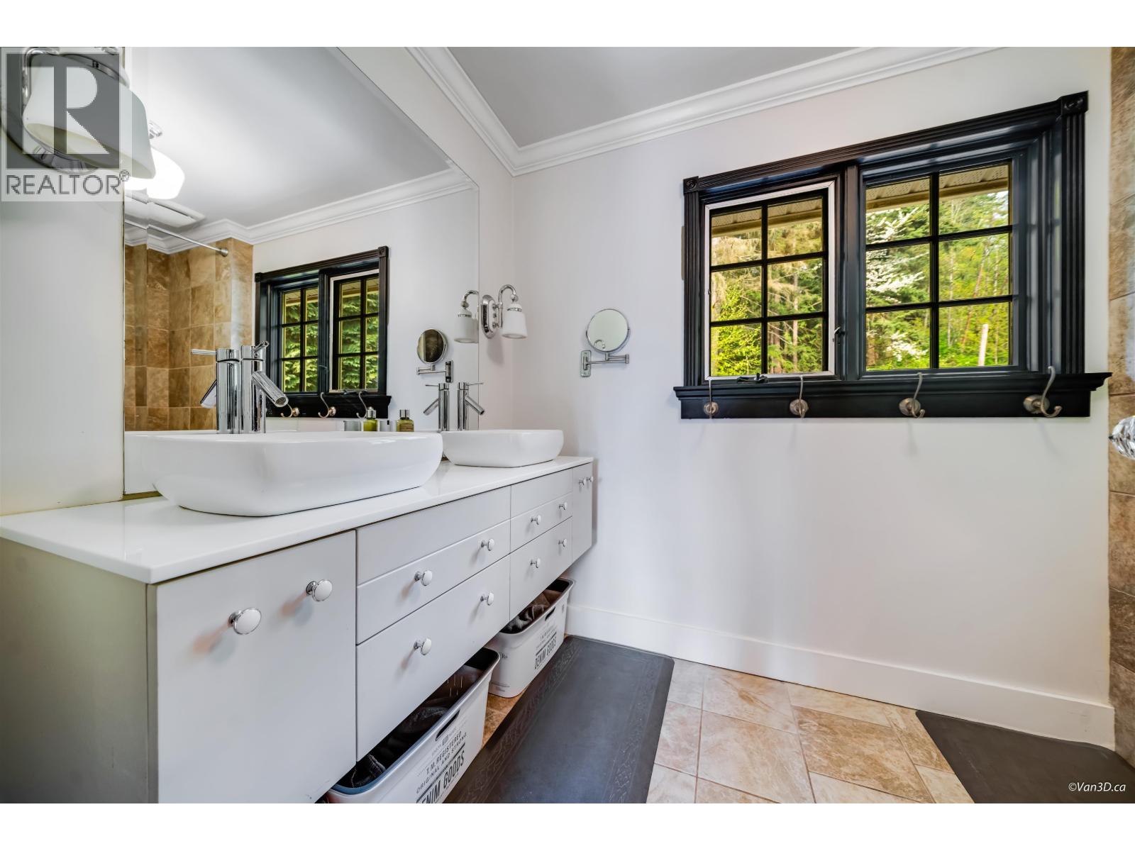 1570 East Road, Anmore, British Columbia  V3H 4X6 - Photo 14 - R3116339