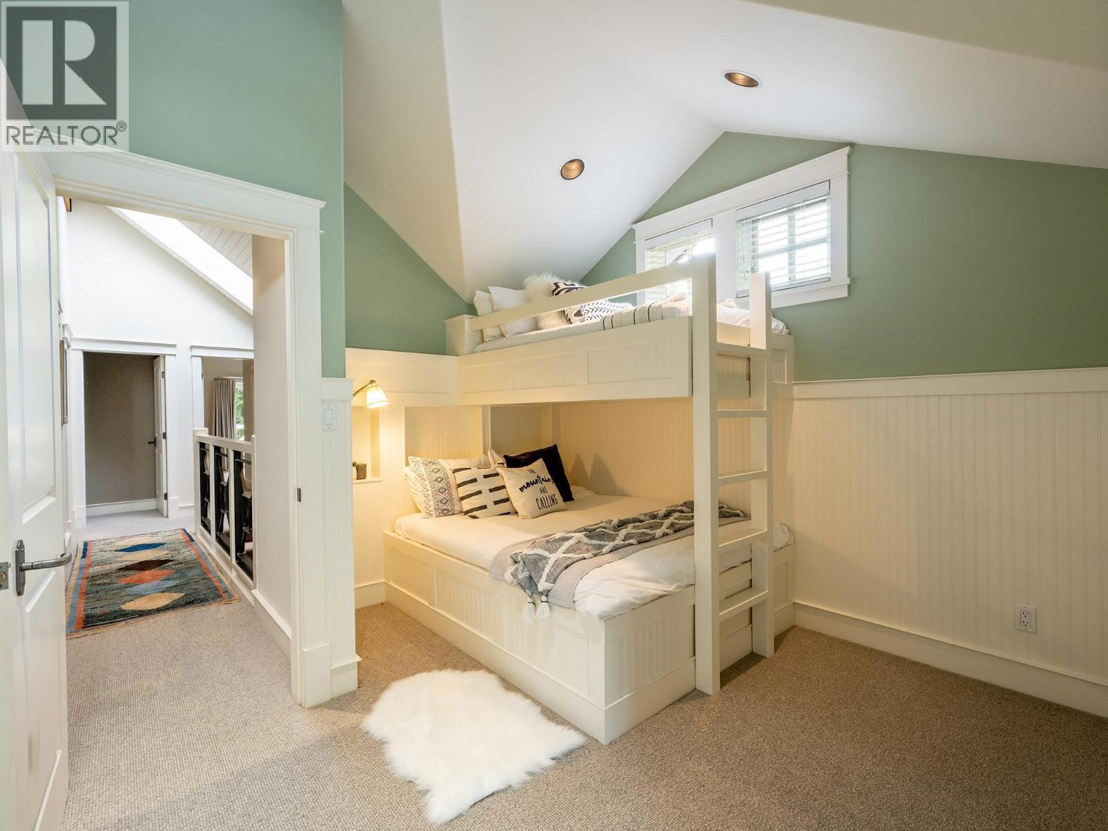 7313 Fitzsimmons Road South, Whistler, British Columbia  V8E 0E5 - Photo 21 - R3116343