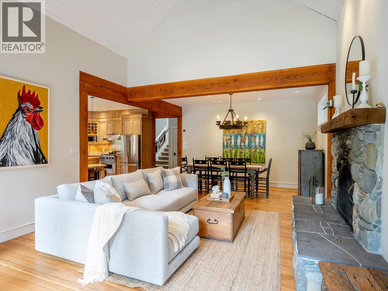 7313 Fitzsimmons Road South, Whistler, British Columbia  V8E 0E5 - Photo 7 - R3116343