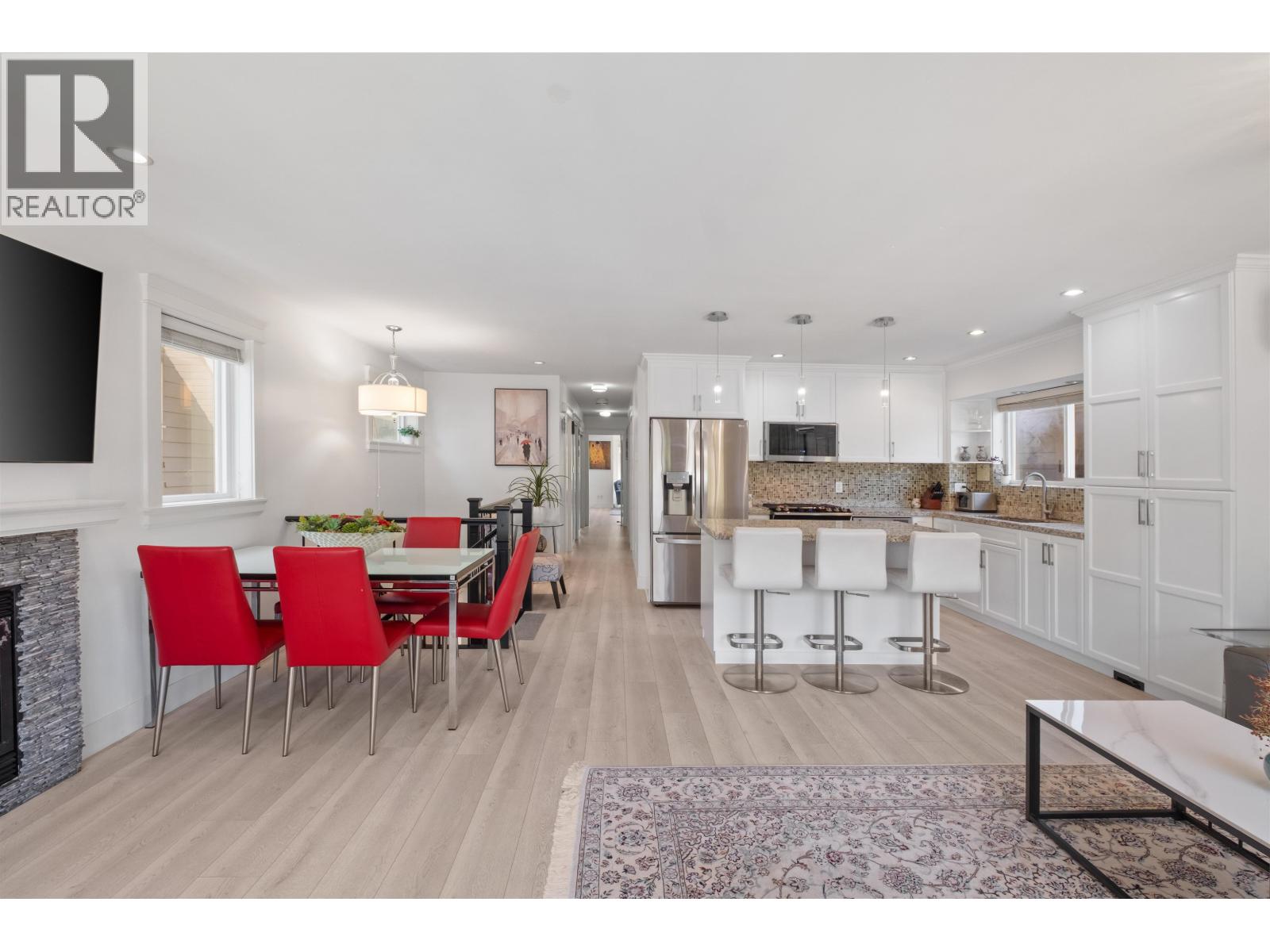 318 W 18th Street, North Vancouver, British Columbia  V7M 1W9 - Photo 5 - R3116344