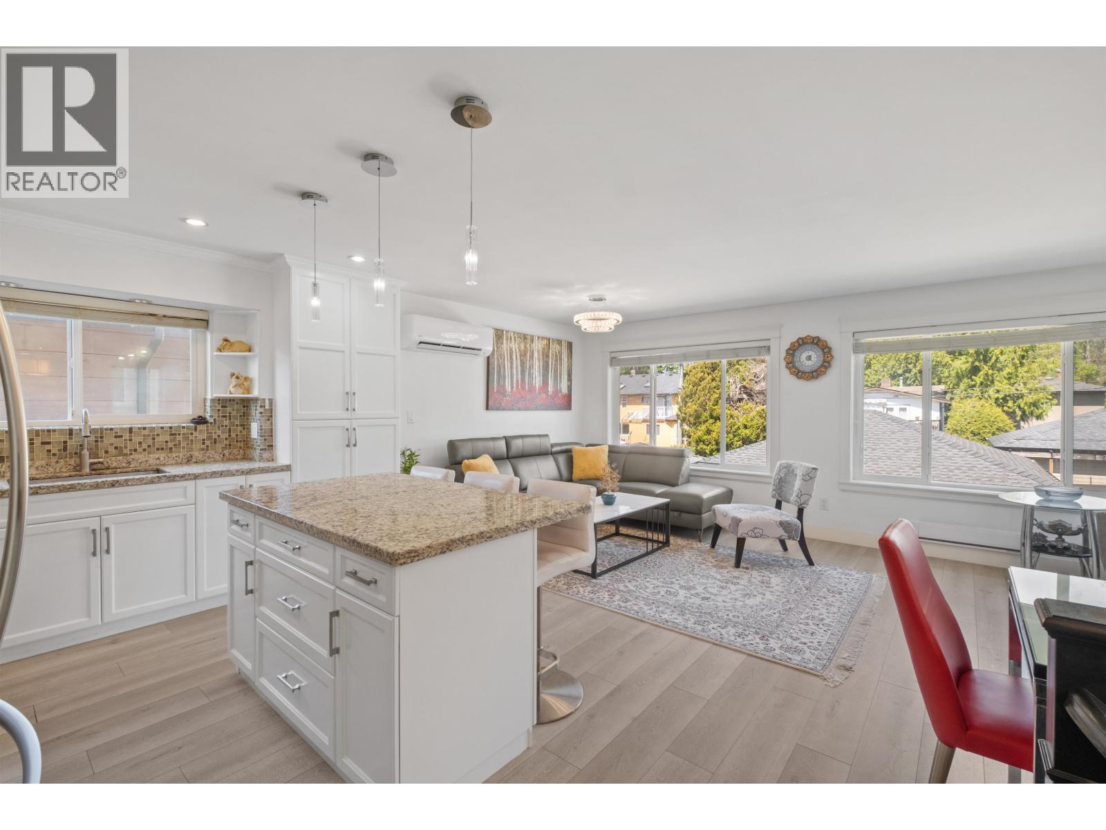 318 W 18th Street, North Vancouver, British Columbia  V7M 1W9 - Photo 8 - R3116344