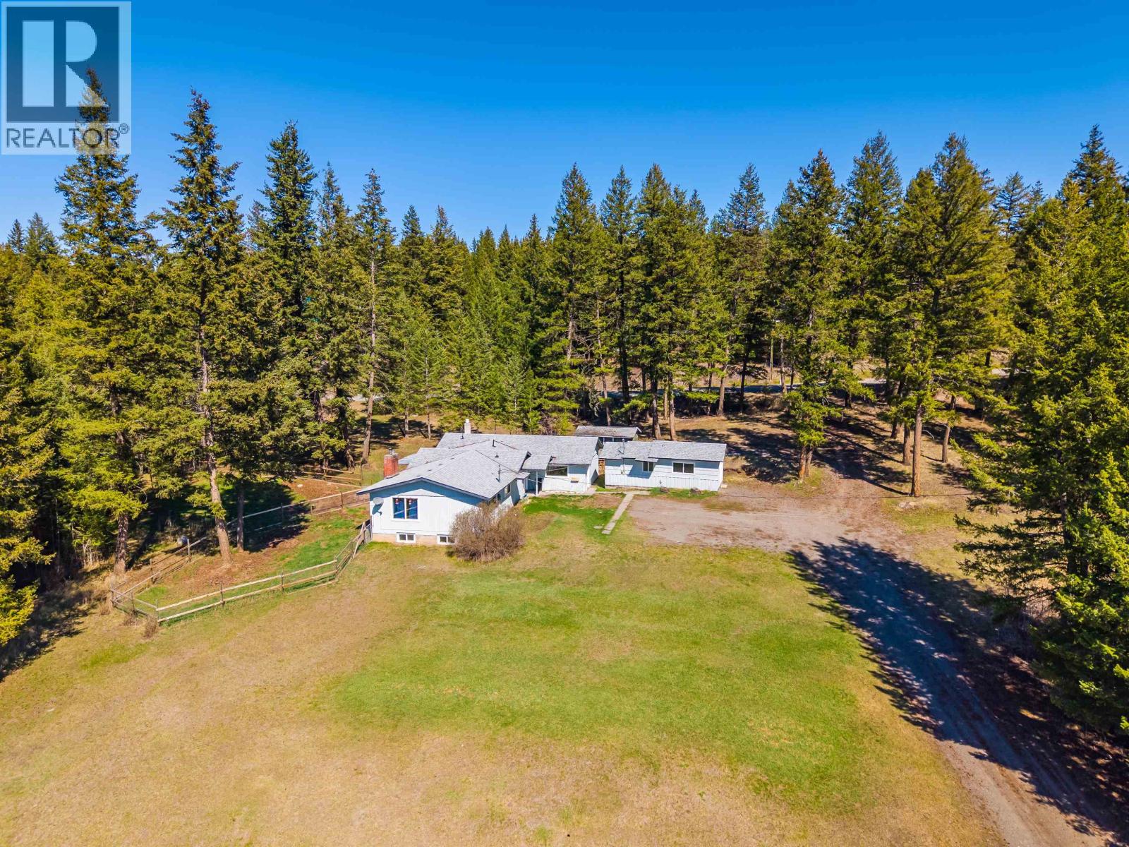 3559 S Cariboo 97 Highway, Lac La Hache, British Columbia  V0K 1T1 - Photo 31 - R3082803