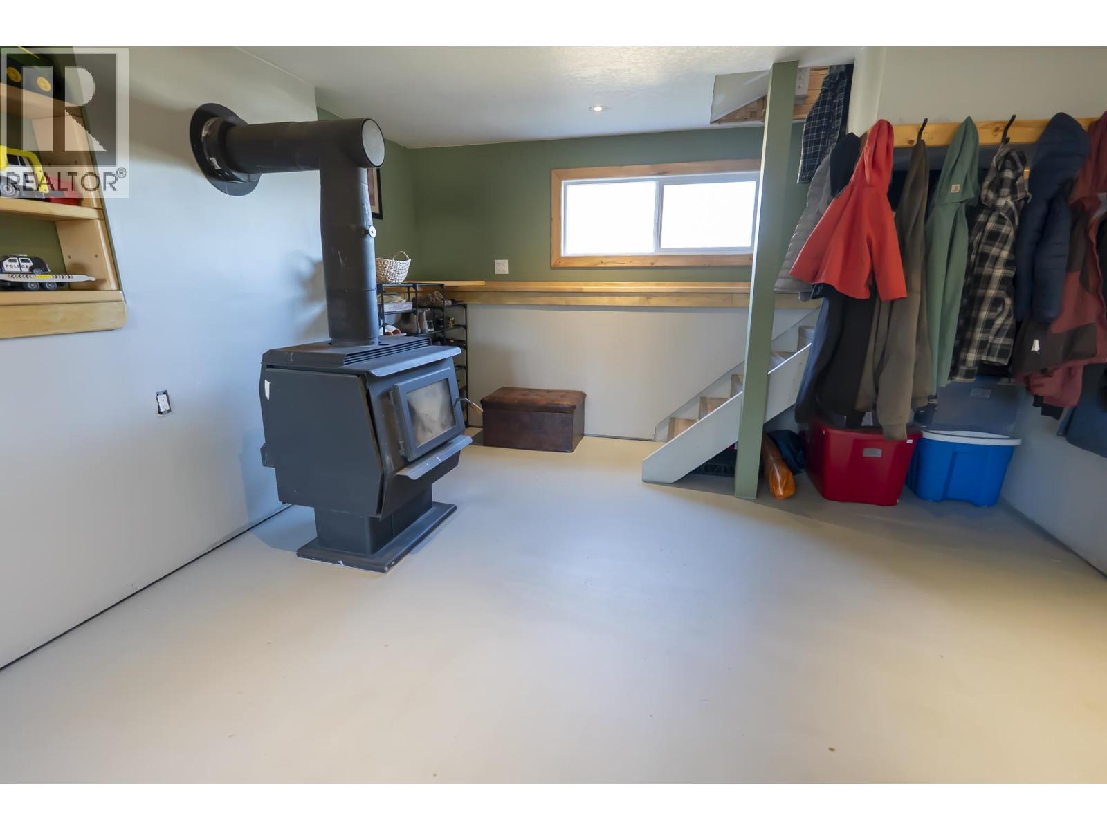 138 W 6th Street, Vanderhoof, British Columbia  V0J 3A0 - Photo 24 - R3116209