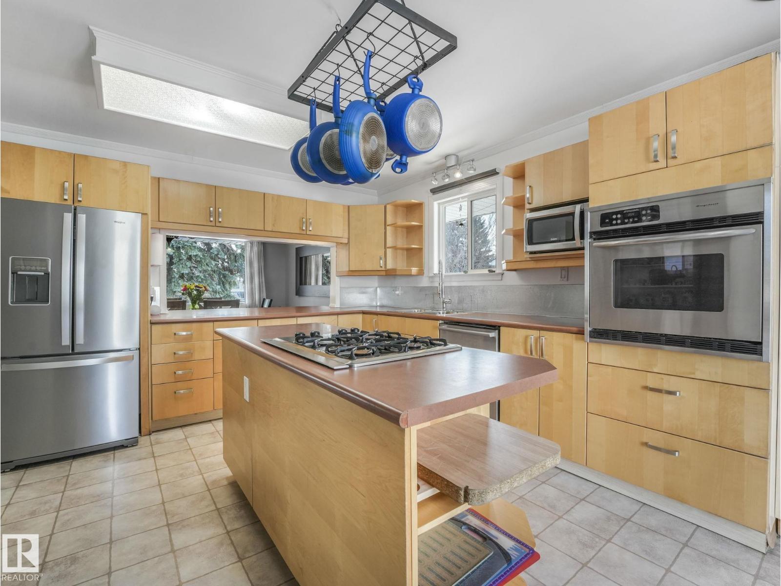 5406 46 AV, wetaskiwin, Alberta