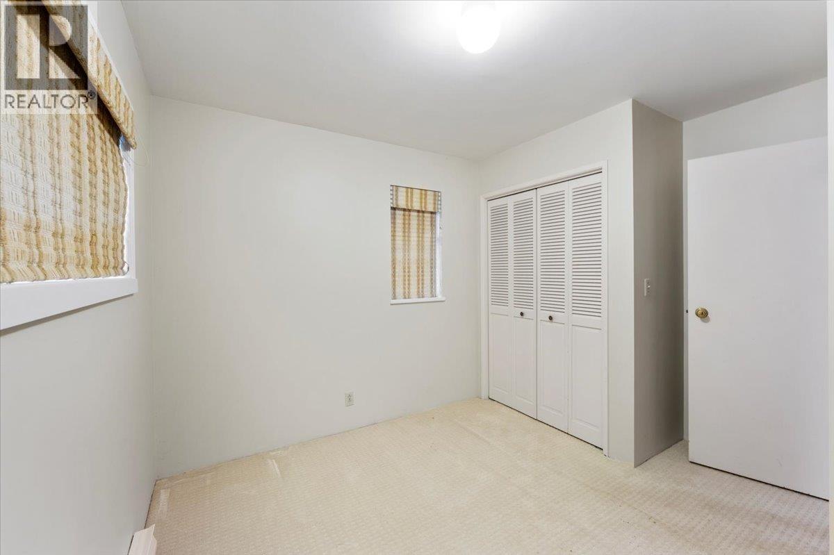 1064 Ruthina Avenue, North Vancouver, British Columbia  V7R 2E6 - Photo 29 - R3116306