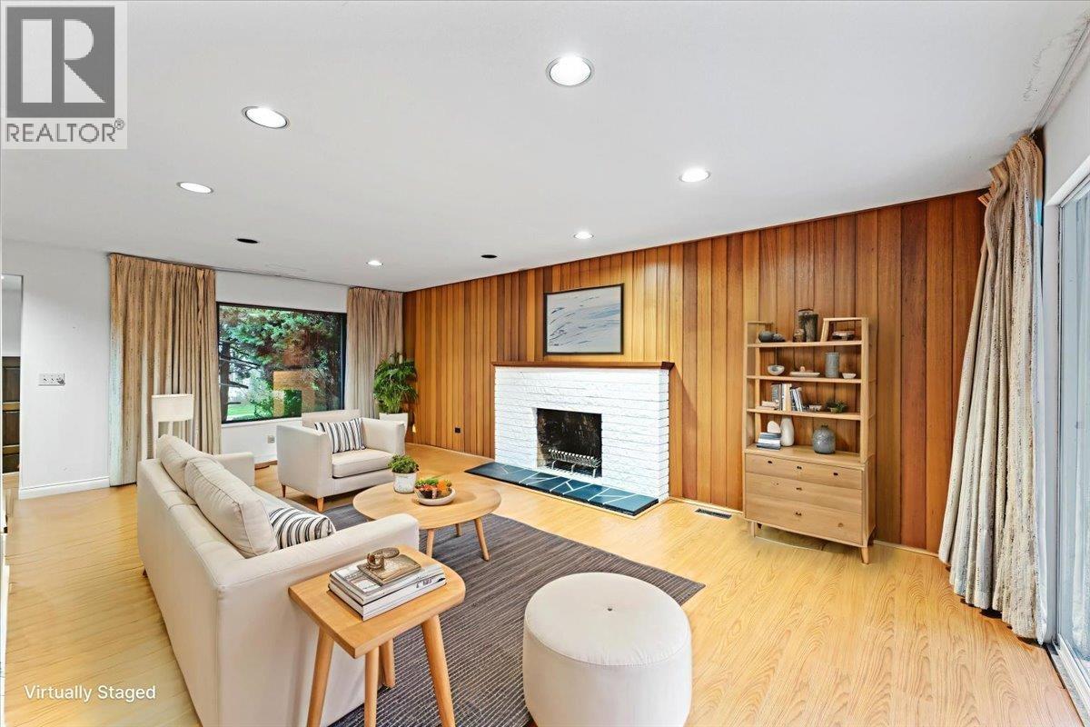 1064 Ruthina Avenue, North Vancouver, British Columbia  V7R 2E6 - Photo 5 - R3116306