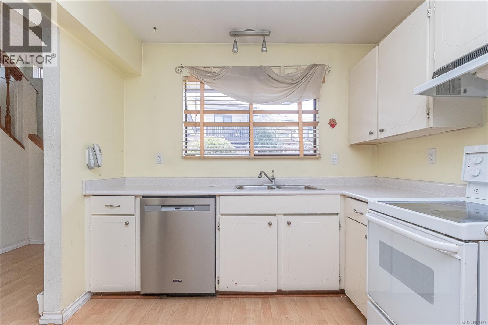 16 1506 Admirals Rd, View Royal, British Columbia  V9A 7B1 - Photo 14 - 1033137