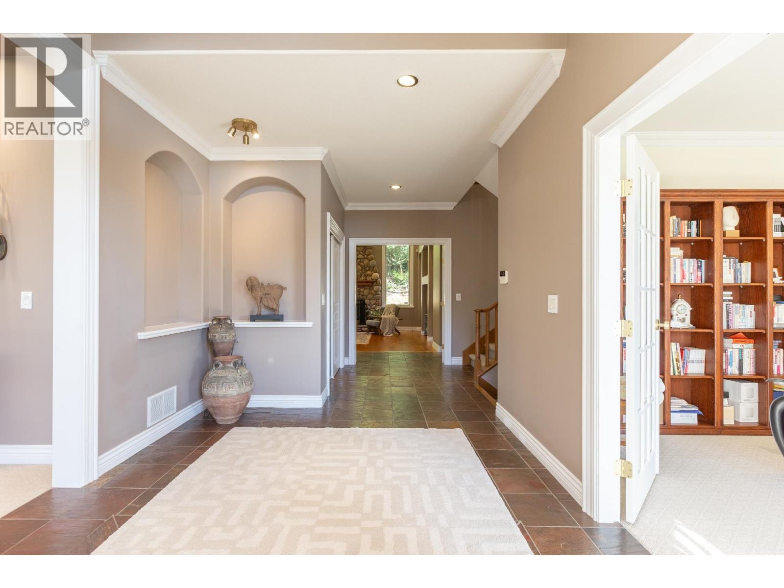 1550 Rockcress Place, Coquitlam, British Columbia  V3E 2Y1 - Photo 10 - R3116196