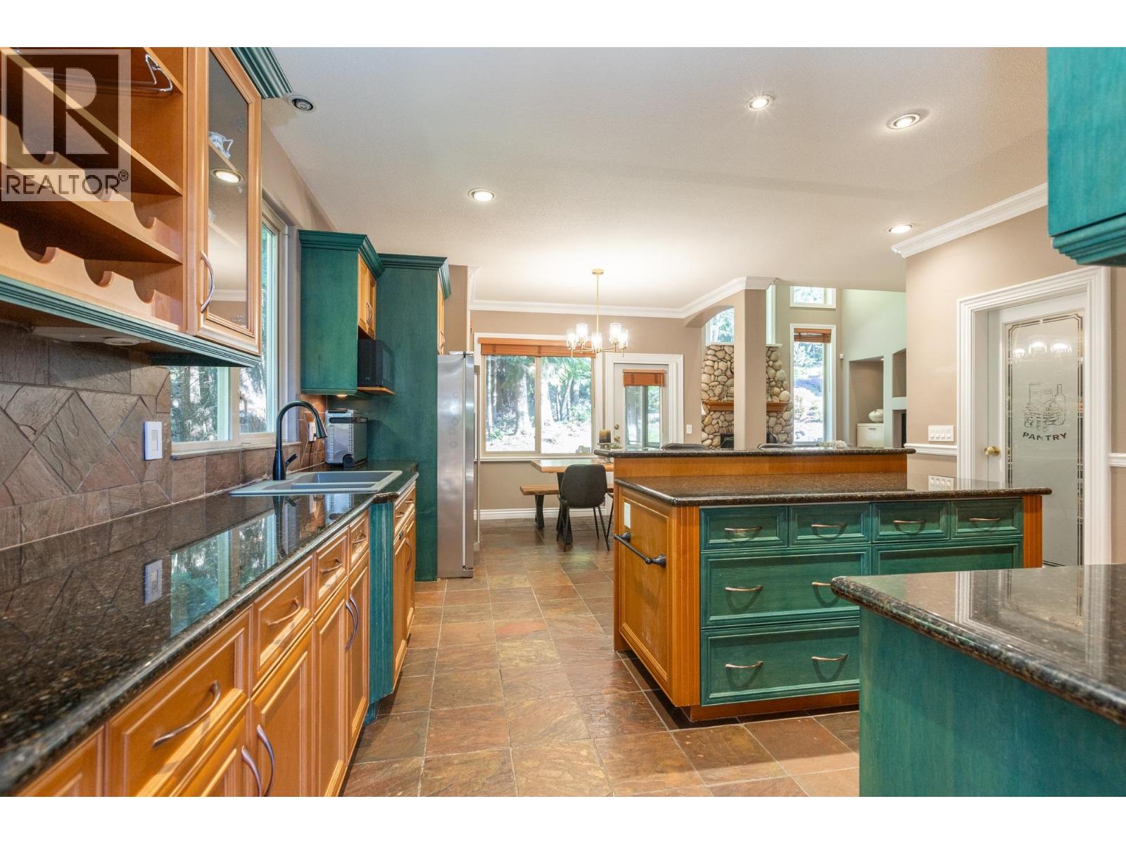 1550 Rockcress Place, Coquitlam, British Columbia  V3E 2Y1 - Photo 15 - R3116196