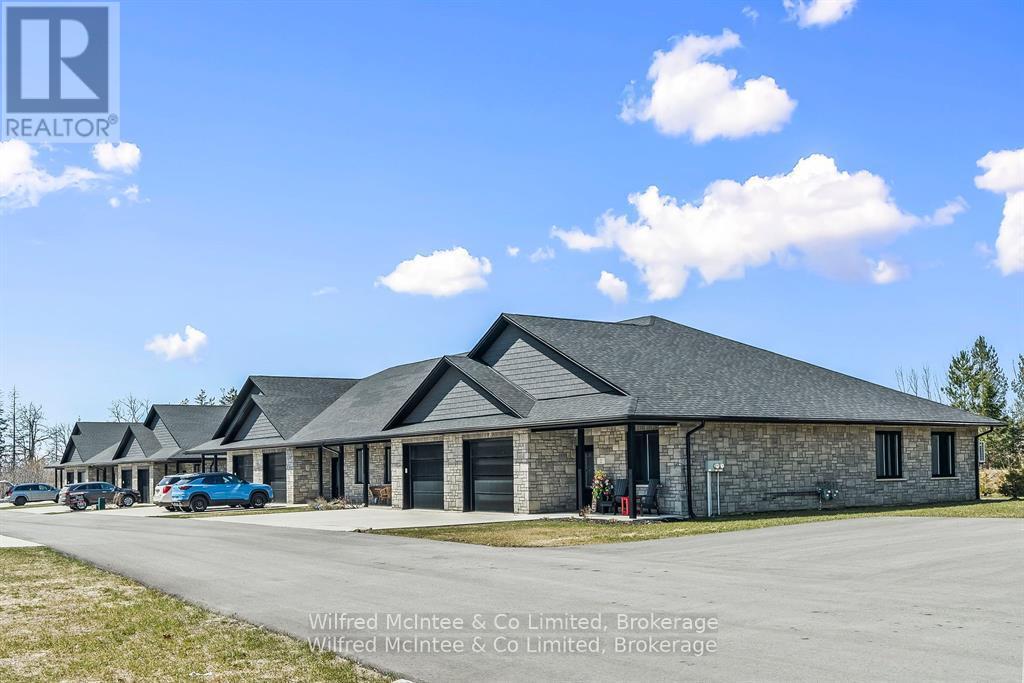 2 - 2 Palmer Marie Lane, Arran-Elderslie, Ontario  N0G 1L0 - Photo 4 - X13050448