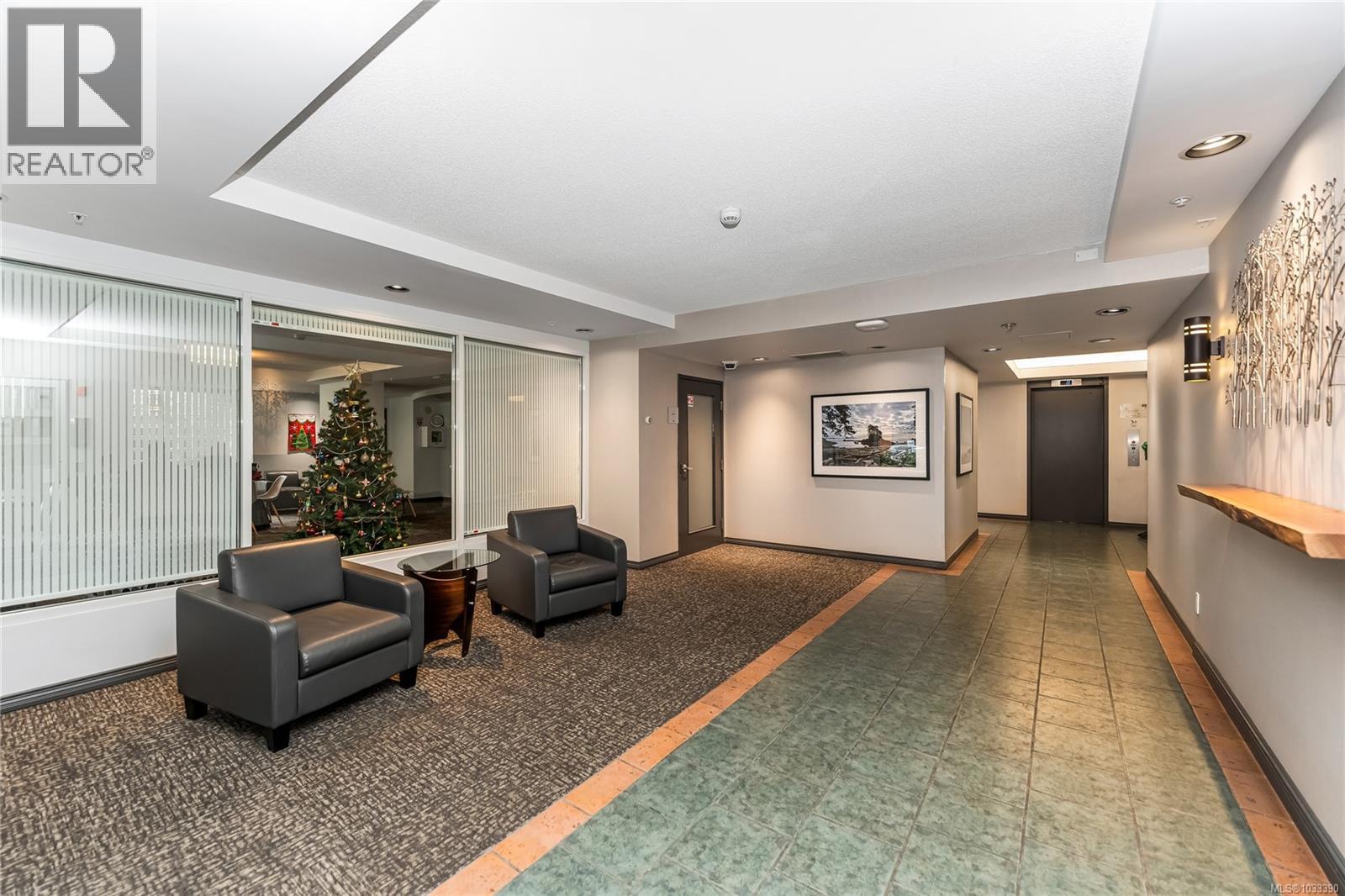 1004 1020 View St, Victoria, British Columbia  V8V 4Y4 - Photo 23 - 1033390