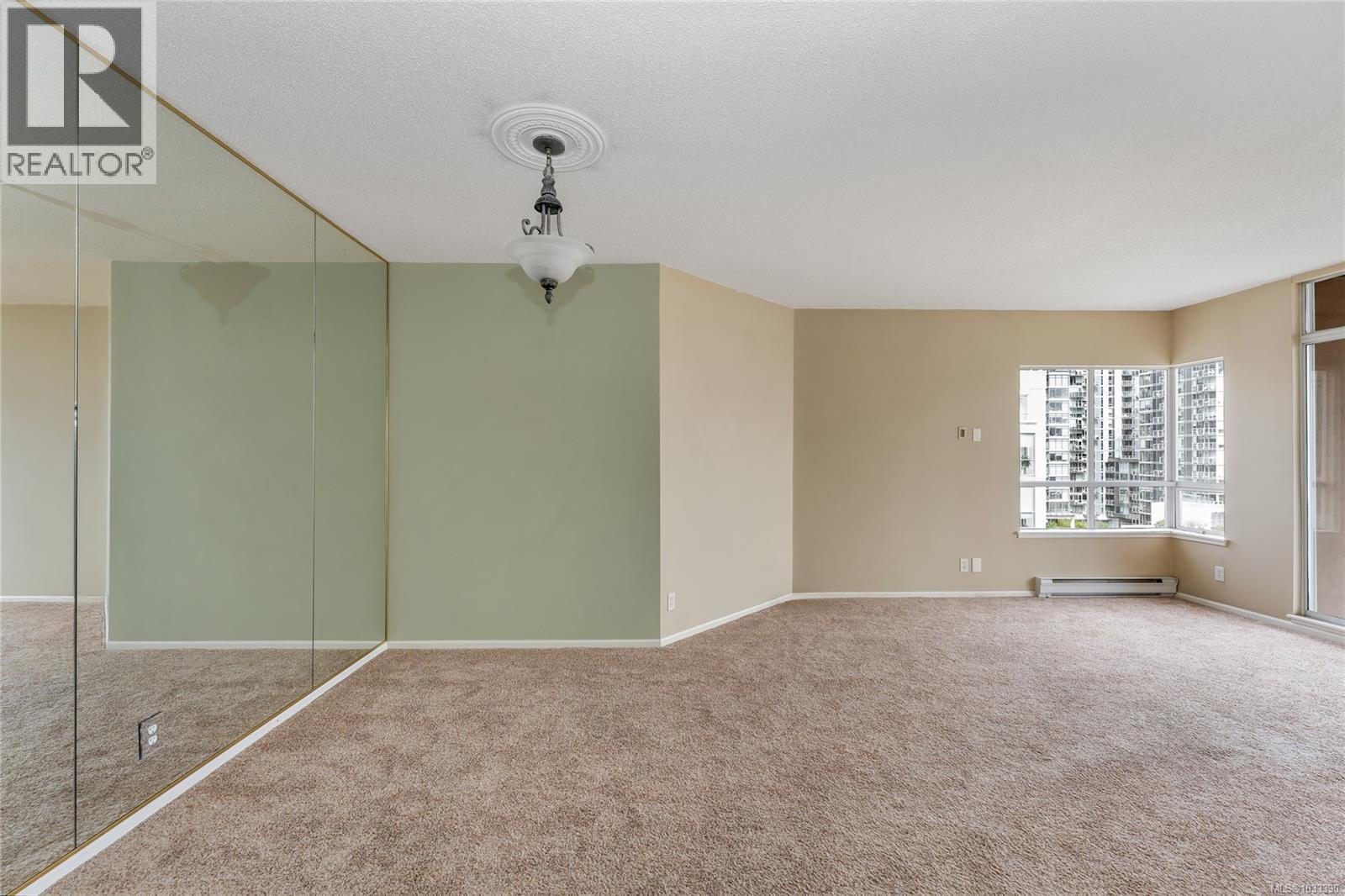 1004 1020 View St, Victoria, British Columbia  V8V 4Y4 - Photo 8 - 1033390