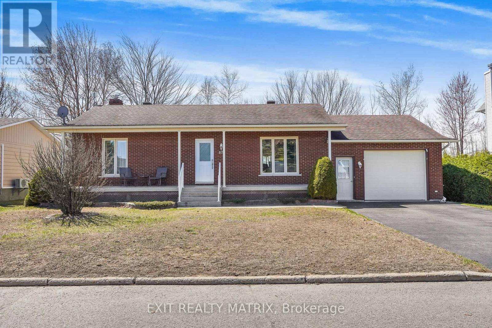 87 LALANDE CRESCENT, Alfred and Plantagenet, Ontario