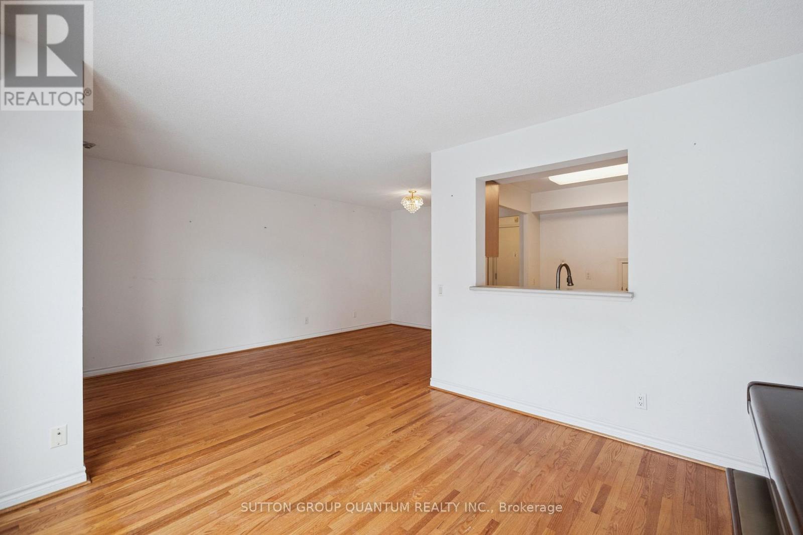 7 - 119 Omni Drive, Toronto, Ontario  M1P 5A6 - Photo 10 - E13050456