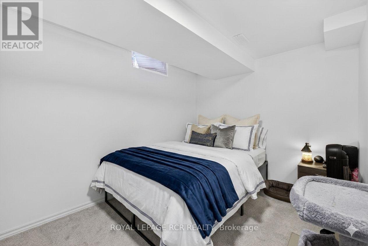 21 Webster Way, Halton Hills, Ontario  L7G 5J7 - Photo 27 - W13049820