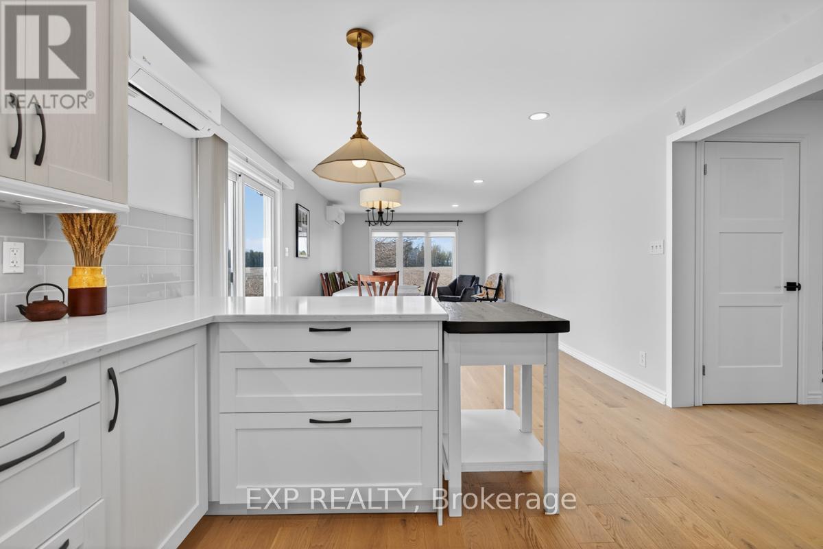 37008 Third Line, Southwold, Ontario  N0L 2G0 - Photo 15 - X13047700