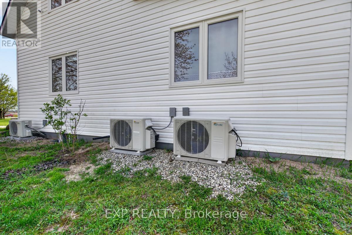 37008 Third Line, Southwold, Ontario  N0L 2G0 - Photo 44 - X13047700