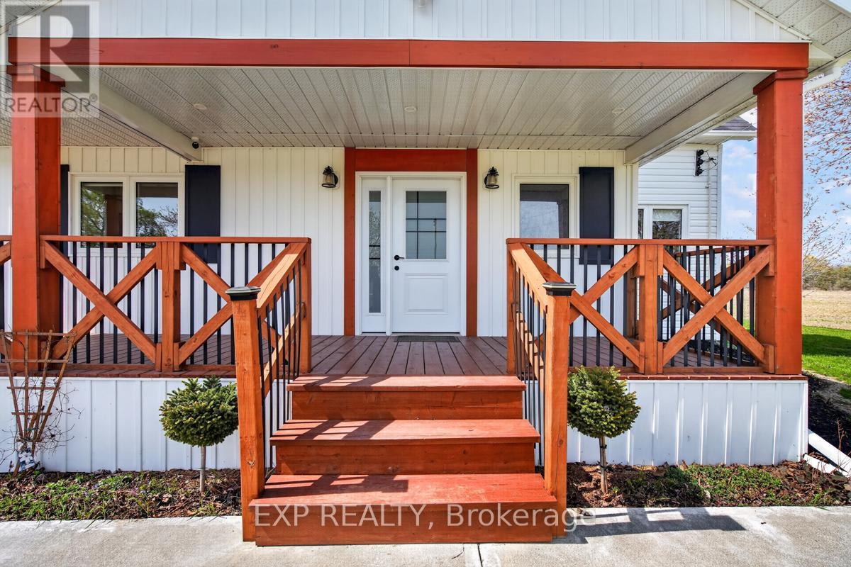 37008 Third Line, Southwold, Ontario  N0L 2G0 - Photo 6 - X13047700