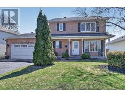 32 JAMES LEWIS AVENUE, Ottawa, Ontario