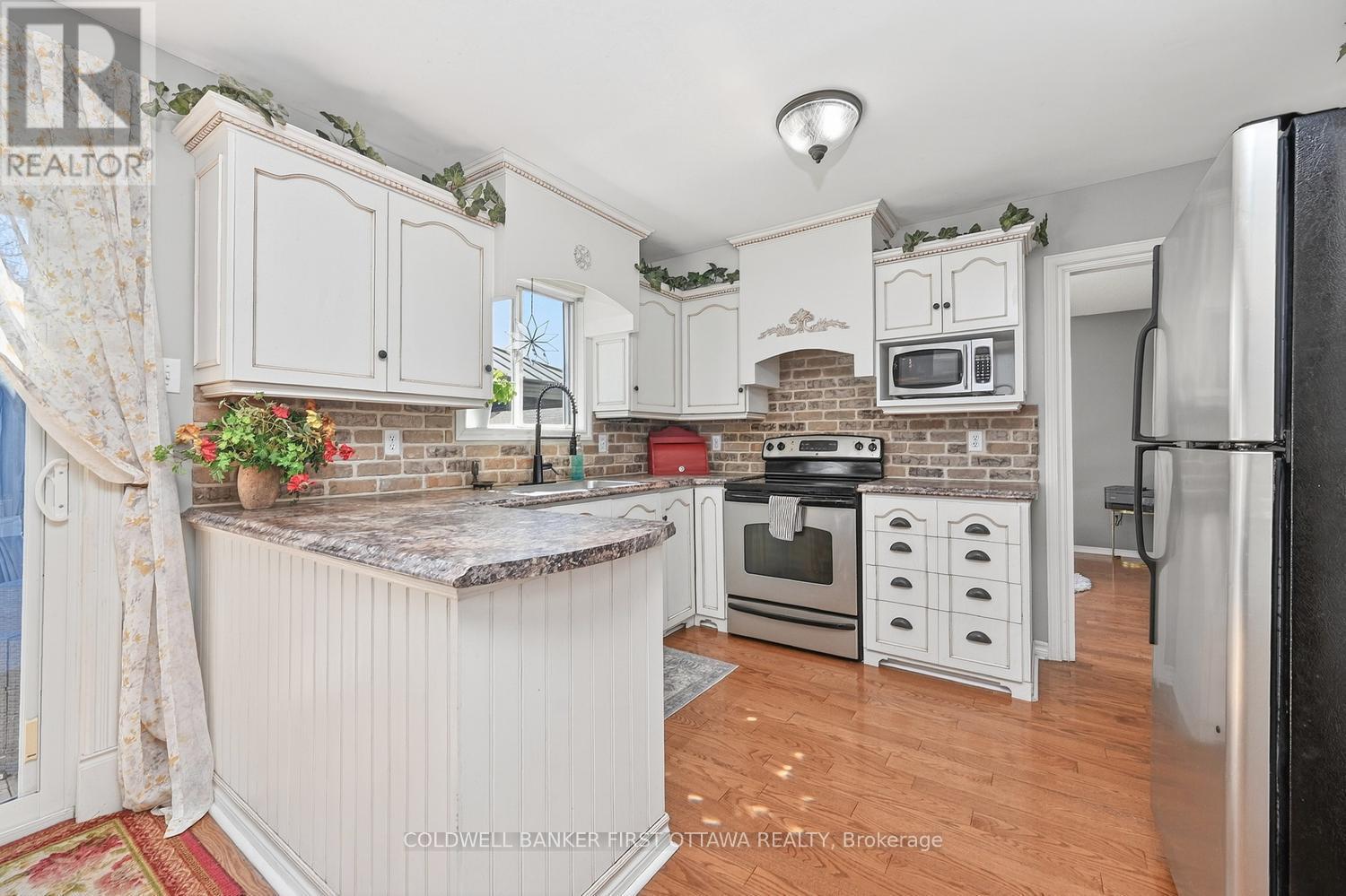 32 James Lewis Avenue, Ottawa, Ontario  K2S 1K5 - Photo 11 - X12956766