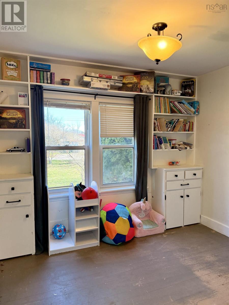 225 Water Street, Shelburne, Nova Scotia  B0T 1W0 - Photo 12 - 202608758