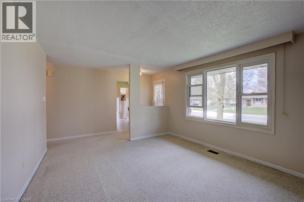 271 Forest Glen Crescent, Mount Forest, Ontario  N0G 2L2 - Photo 10 - 40723005