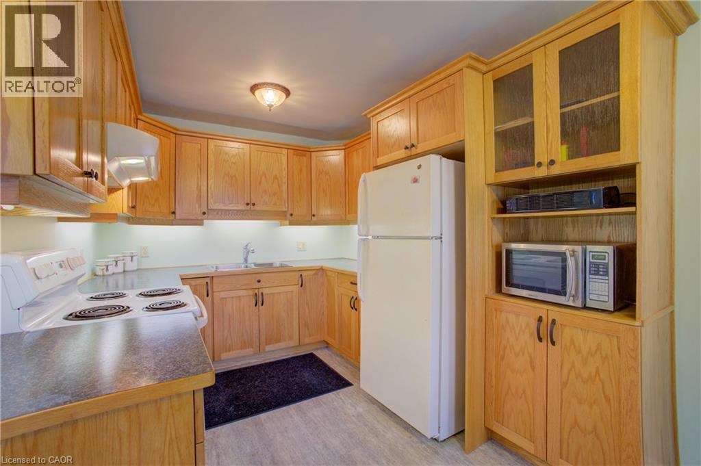 271 Forest Glen Crescent, Mount Forest, Ontario  N0G 2L2 - Photo 14 - 40723005