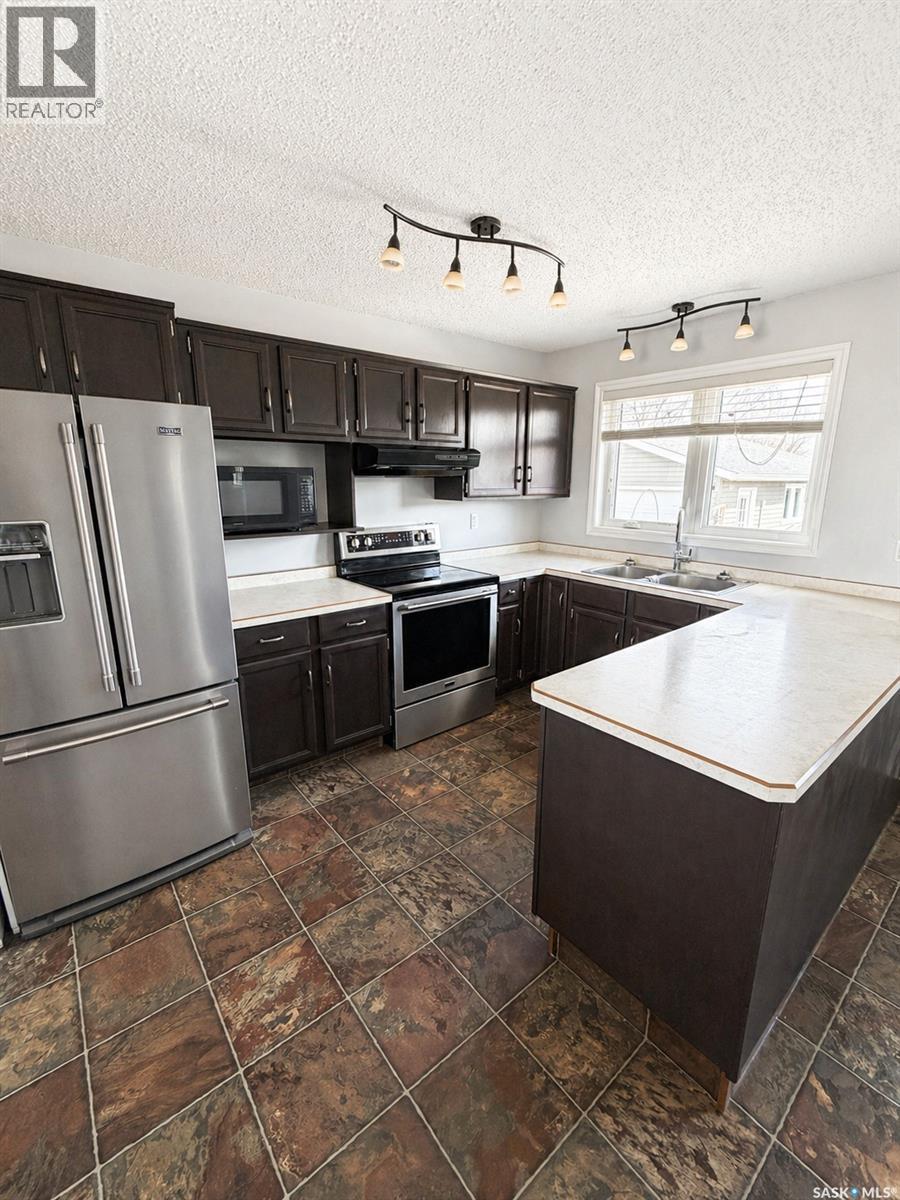 394 Standard Street, Pennant, Saskatchewan  S0N 1X0 - Photo 8 - SK027579