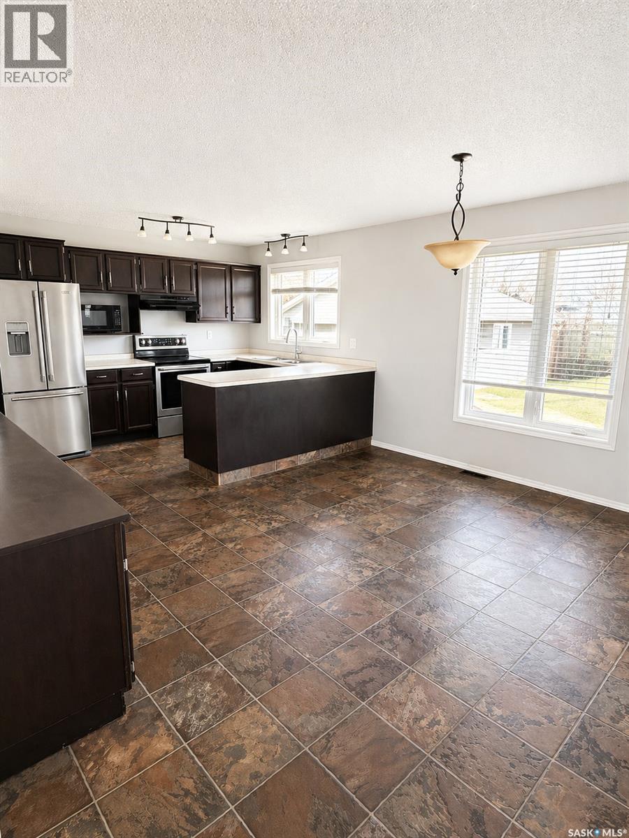 394 Standard Street, Pennant, Saskatchewan  S0N 1X0 - Photo 6 - SK027579