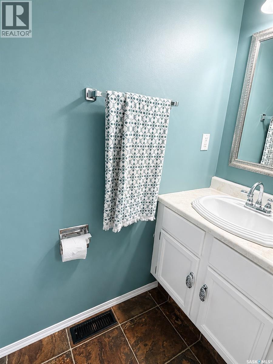 394 Standard Street, Pennant, Saskatchewan  S0N 1X0 - Photo 13 - SK027579