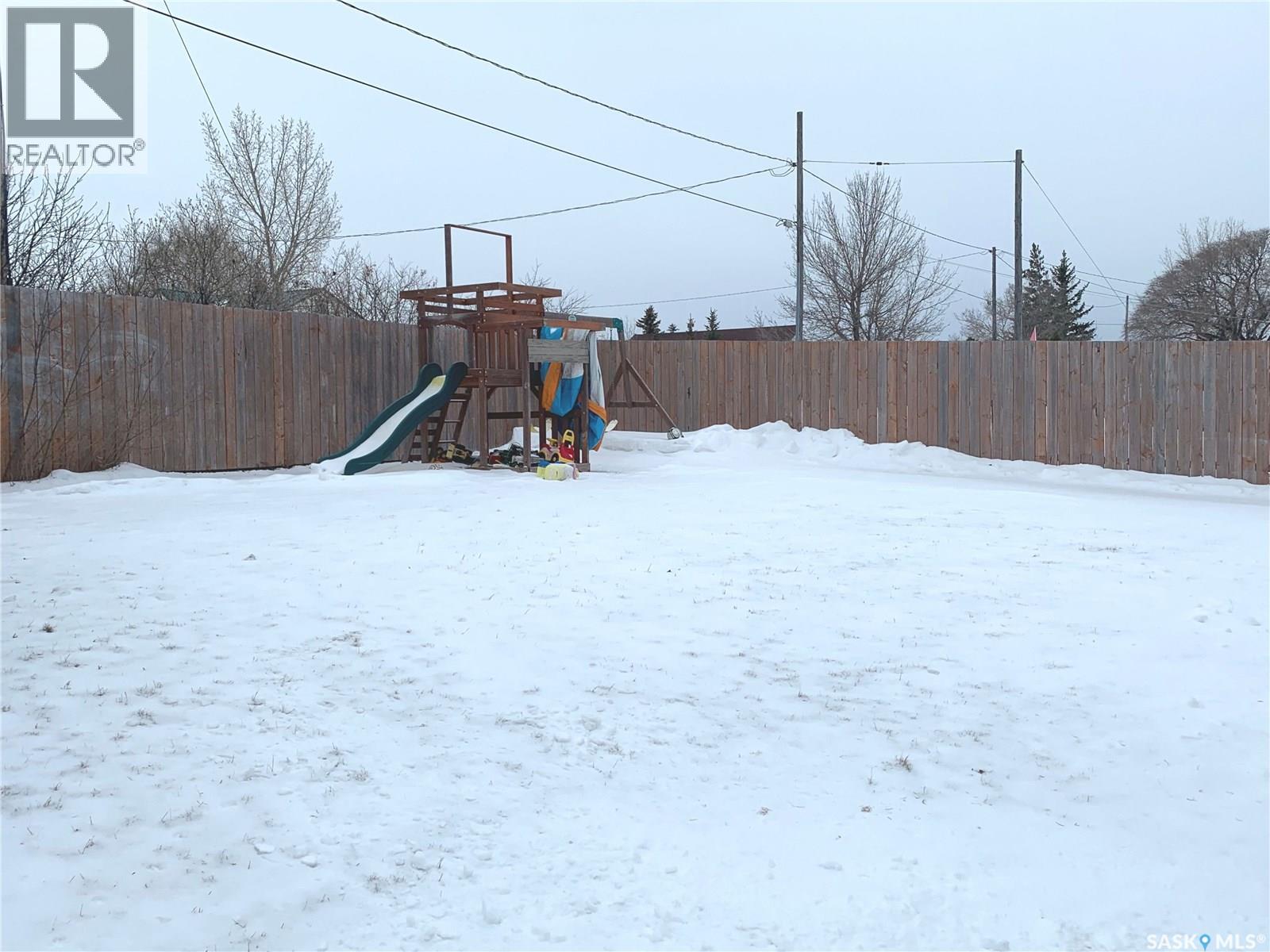 394 Standard Street, Pennant, Saskatchewan  S0N 1X0 - Photo 42 - SK027579