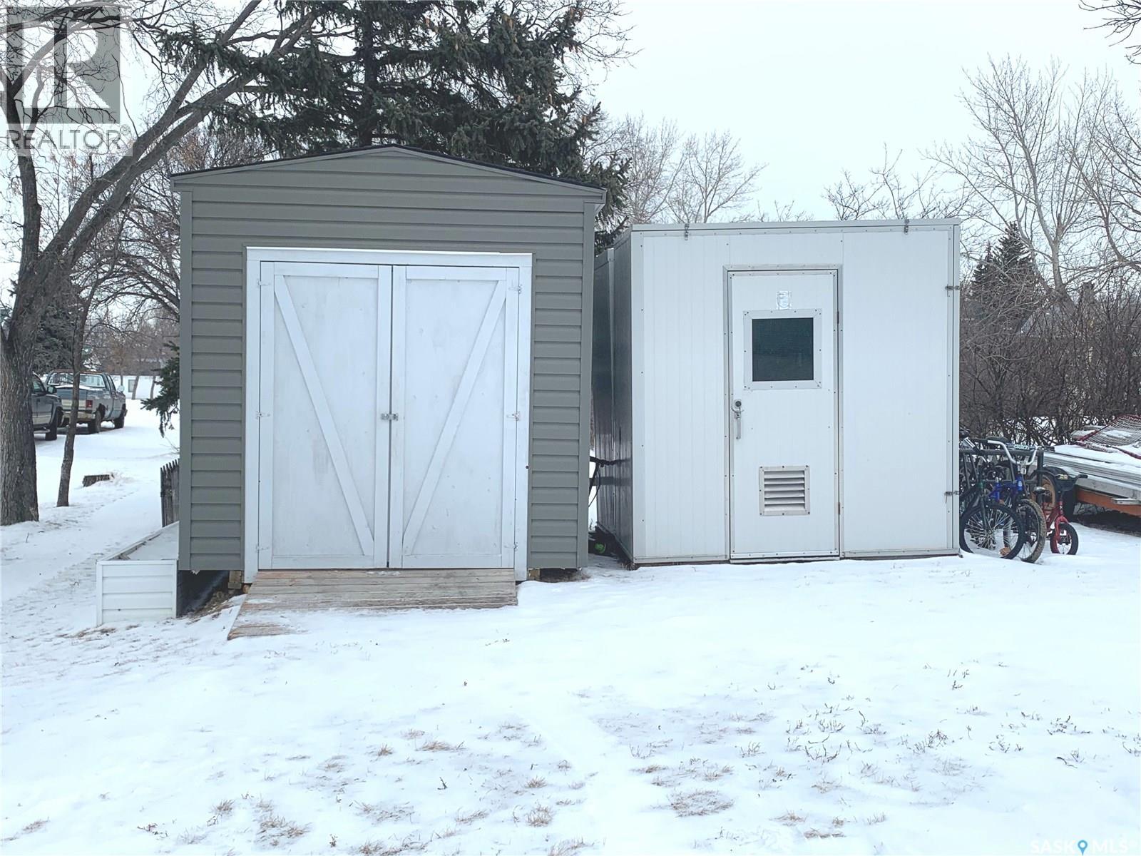 394 Standard Street, Pennant, Saskatchewan  S0N 1X0 - Photo 43 - SK027579