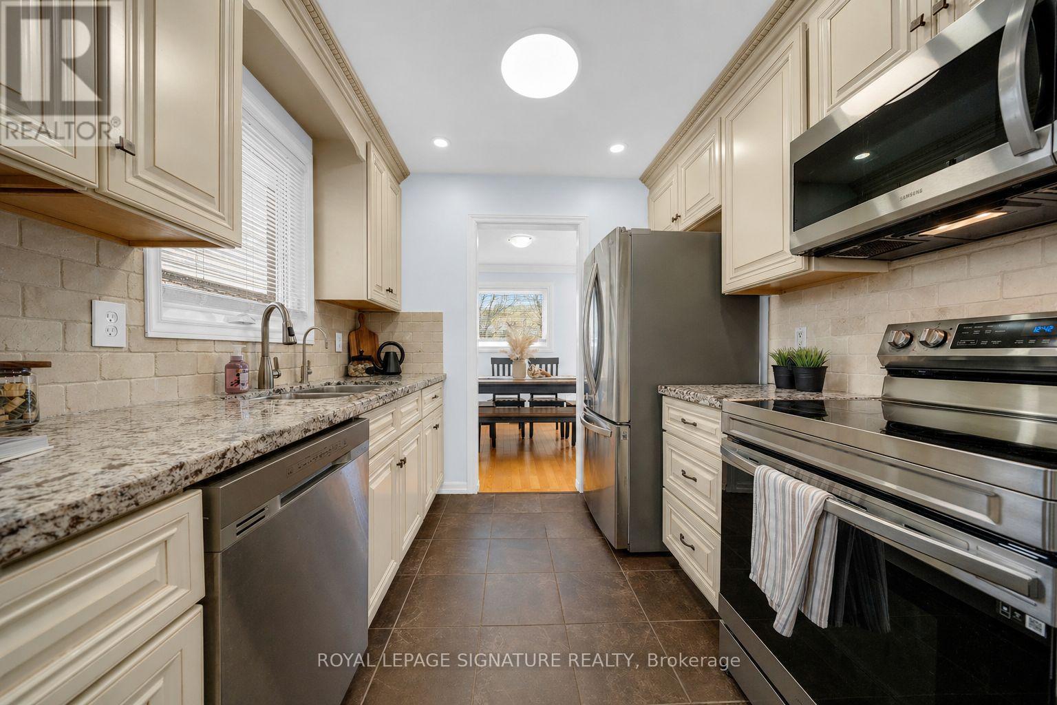 3158 Harris Crescent, Mississauga, Ontario  L5N 4Y5 - Photo 11 - W13050436