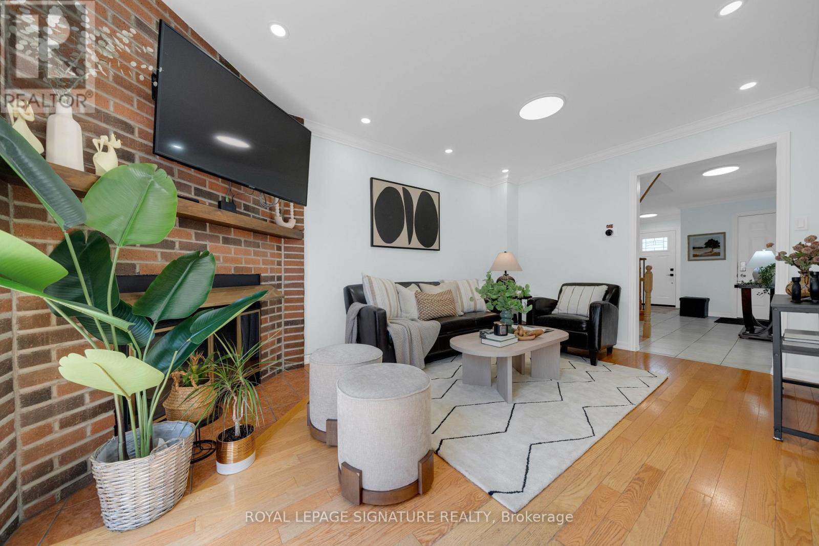 3158 Harris Crescent, Mississauga, Ontario  L5N 4Y5 - Photo 5 - W13050436