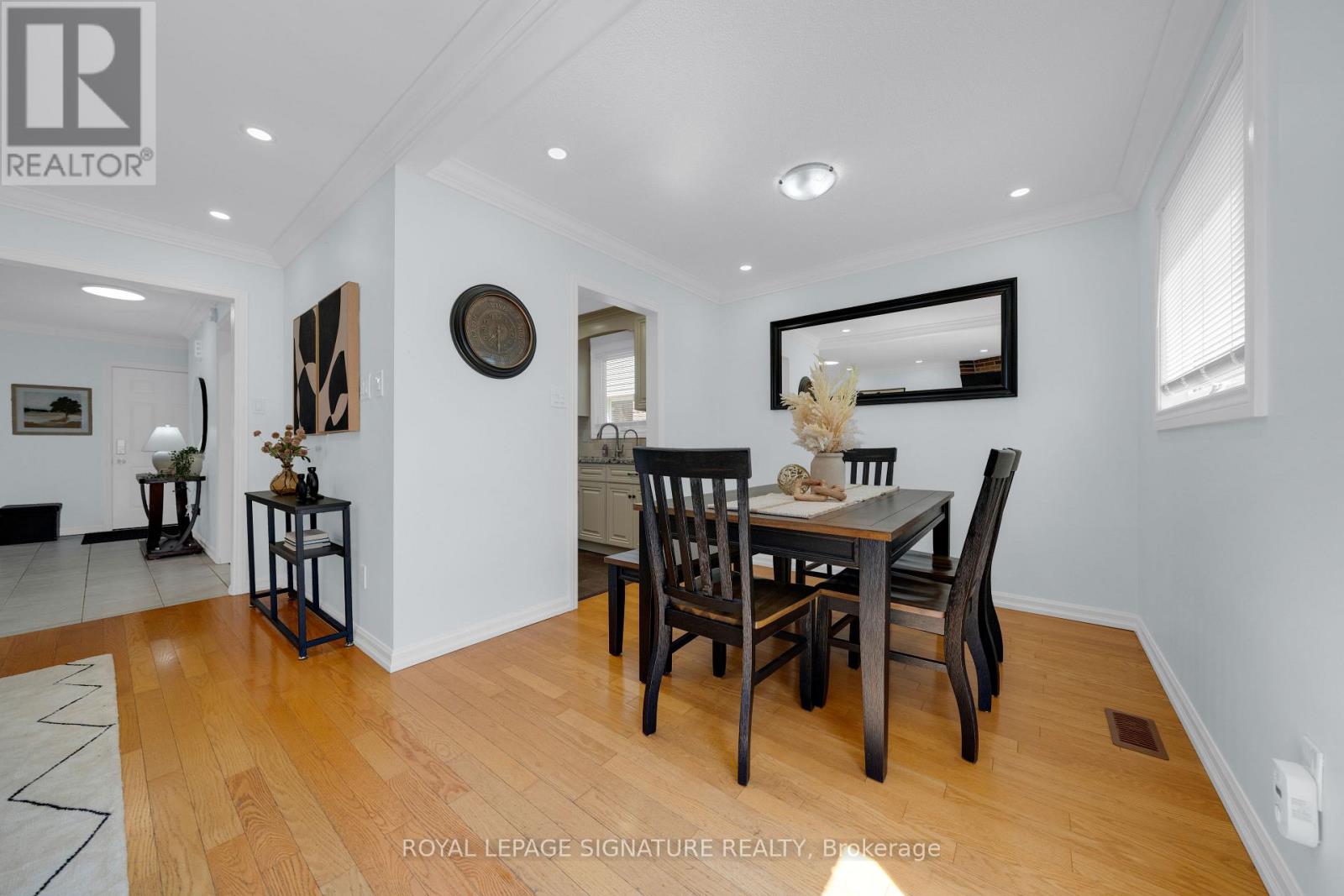 3158 Harris Crescent, Mississauga, Ontario  L5N 4Y5 - Photo 9 - W13050436