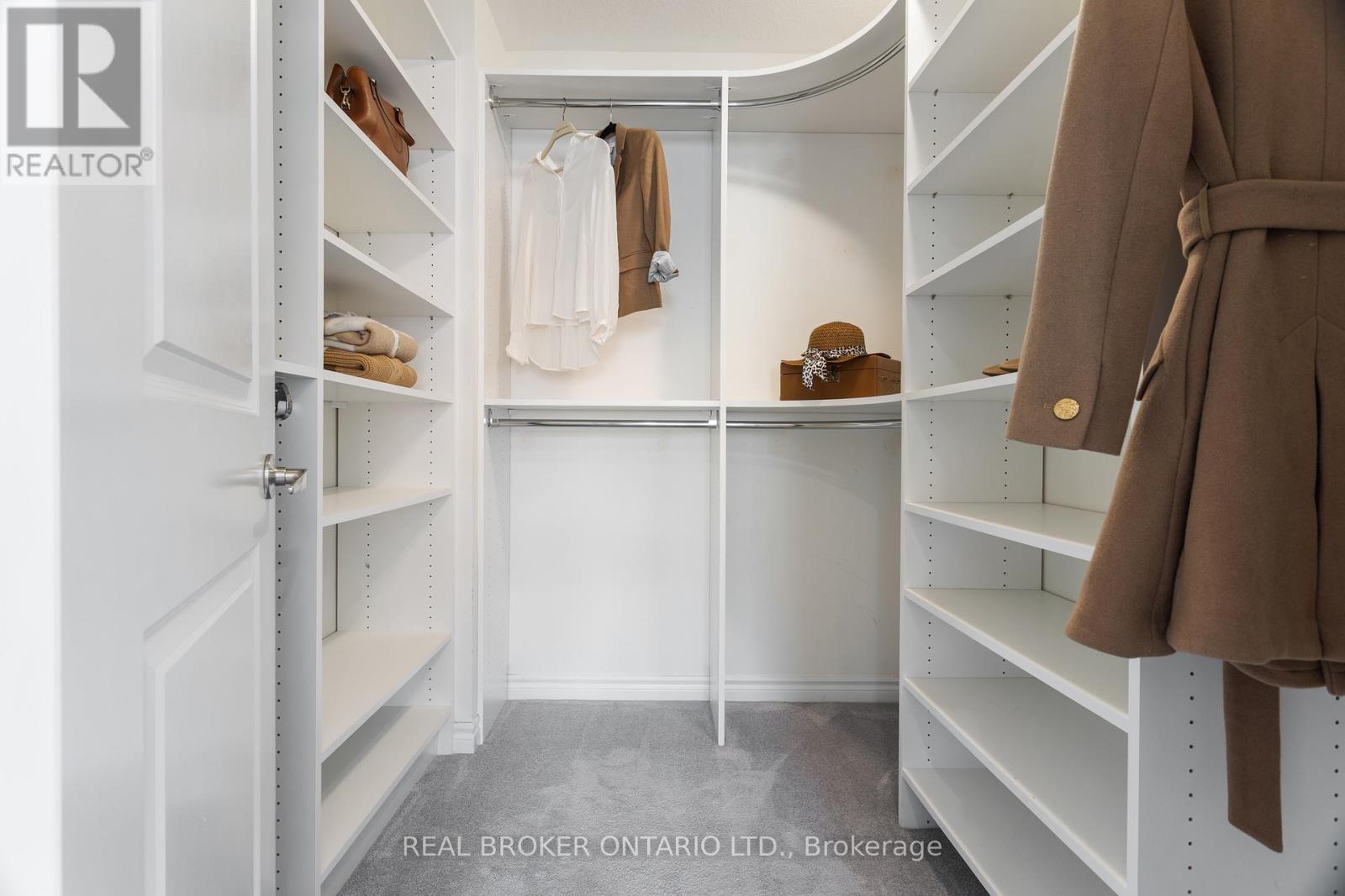 1213 Mulroney Heights, Milton, Ontario  L9E 1B9 - Photo 37 - W13050482