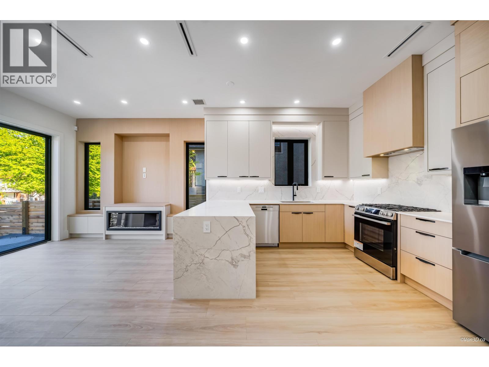 1 2636 Mcgill Street, Vancouver, British Columbia  V5K 1H3 - Photo 12 - R3116320