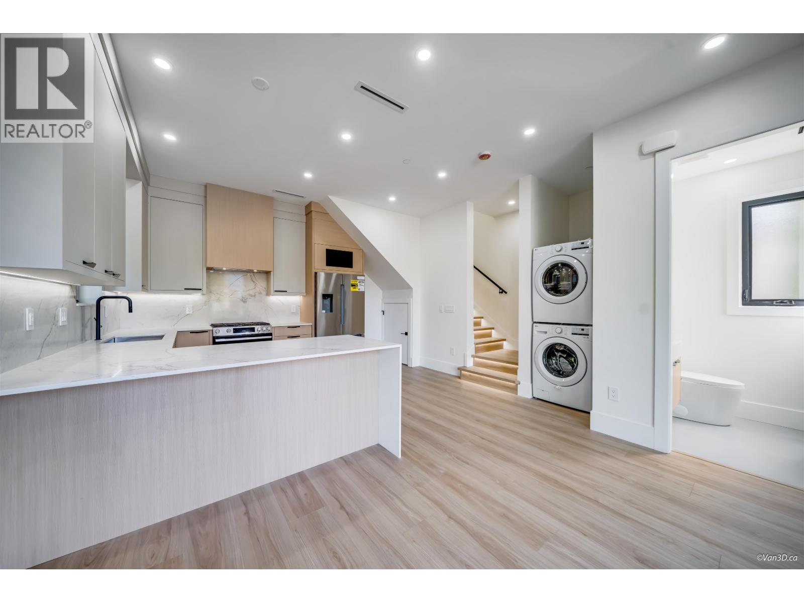 1 2636 Mcgill Street, Vancouver, British Columbia  V5K 1H3 - Photo 11 - R3116320