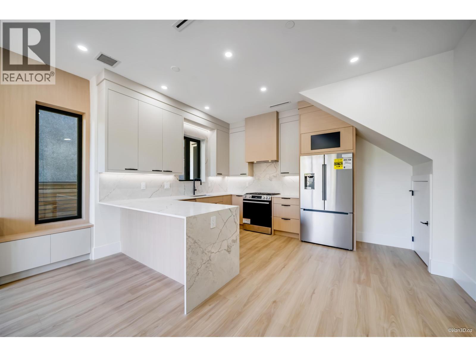 1 2636 Mcgill Street, Vancouver, British Columbia  V5K 1H3 - Photo 9 - R3116320