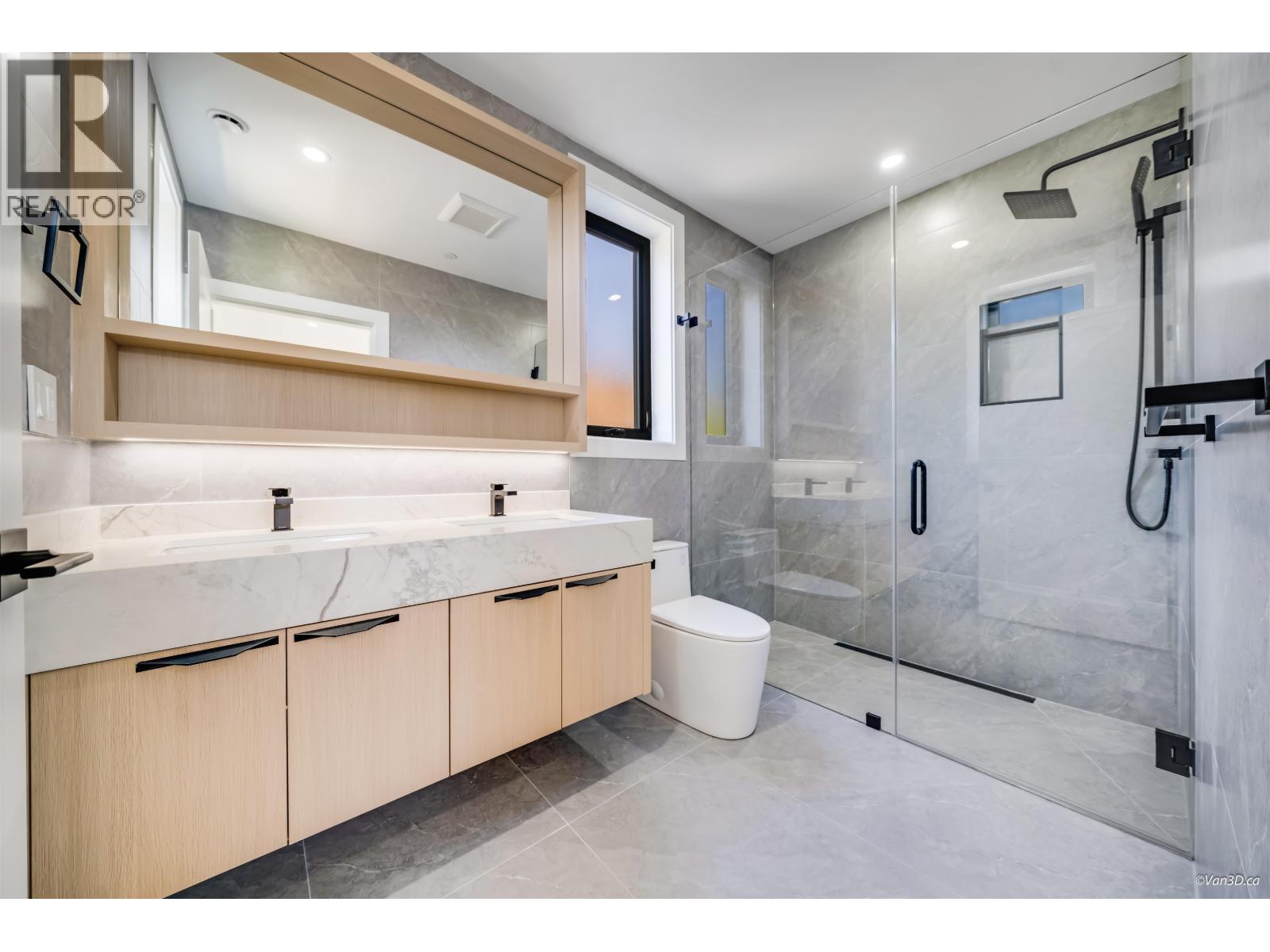 1 2636 Mcgill Street, Vancouver, British Columbia  V5K 1H3 - Photo 19 - R3116320