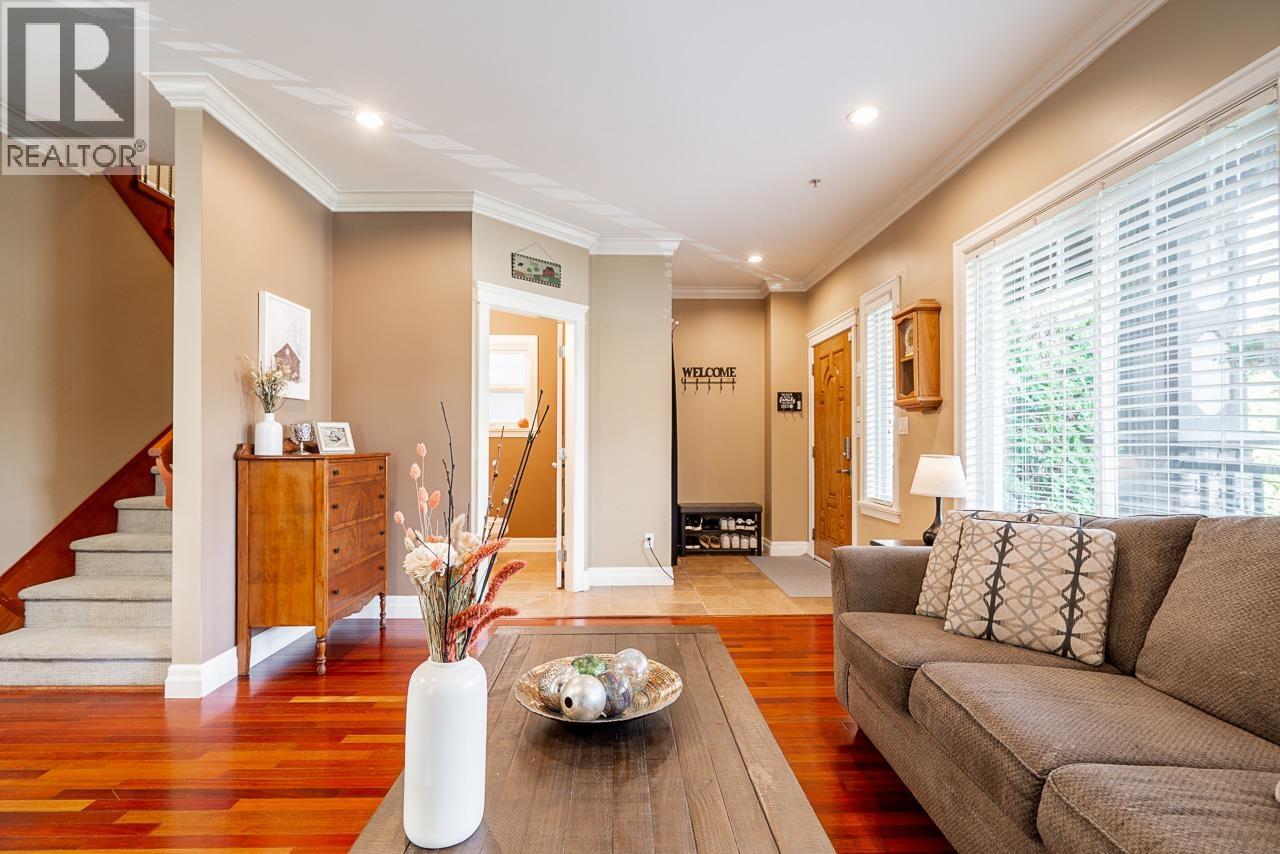 24330 102 Avenue, Maple Ridge, British Columbia  V2W 1J1 - Photo 7 - R3114497