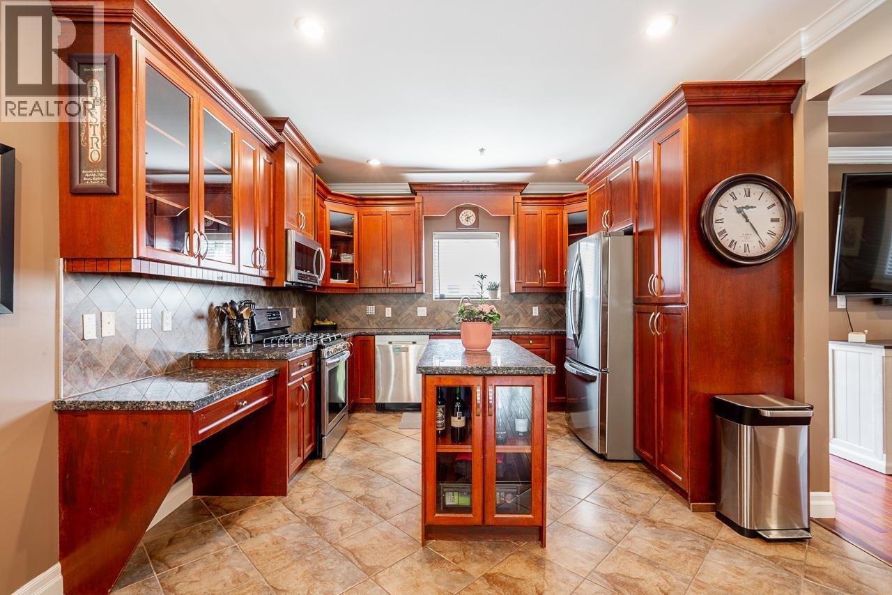 24330 102 Avenue, Maple Ridge, British Columbia  V2W 1J1 - Photo 12 - R3114497