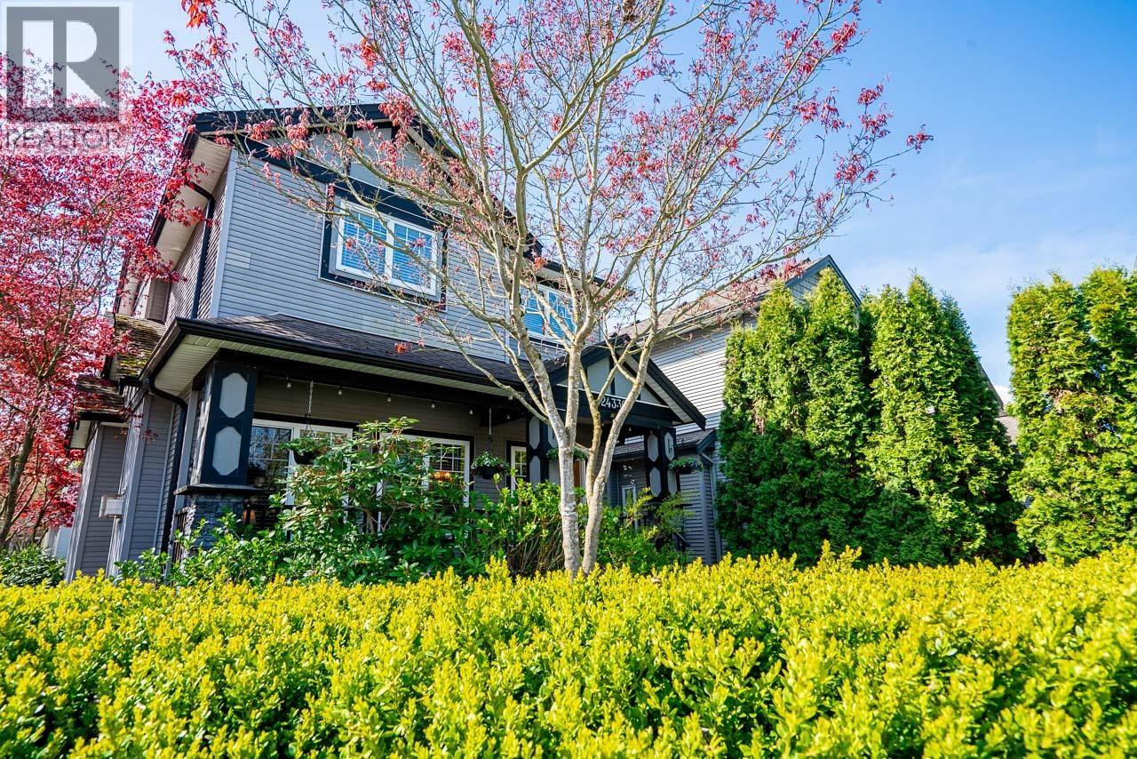 24330 102 Avenue, Maple Ridge, British Columbia  V2W 1J1 - Photo 3 - R3114497