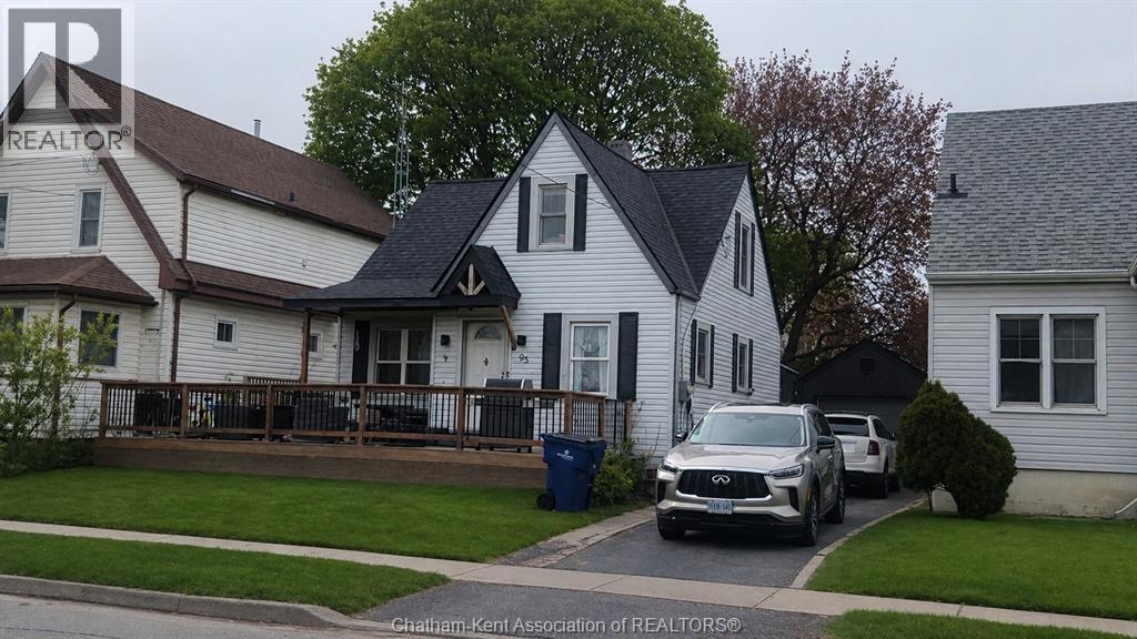 95 Poplar Street, Chatham, Ontario  N7L 1K2 - Photo 2 - 26009032