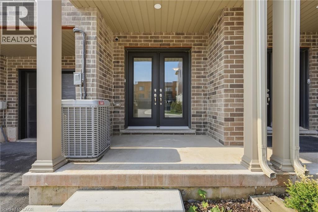 34 Dryden Lane, Hamilton, Ontario  L8H 0B6 - Photo 3 - 40824643