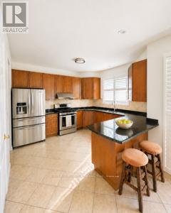 27 Dellgrove Circle, Cambridge, Ontario  N1T 2J8 - Photo 7 - X13050476