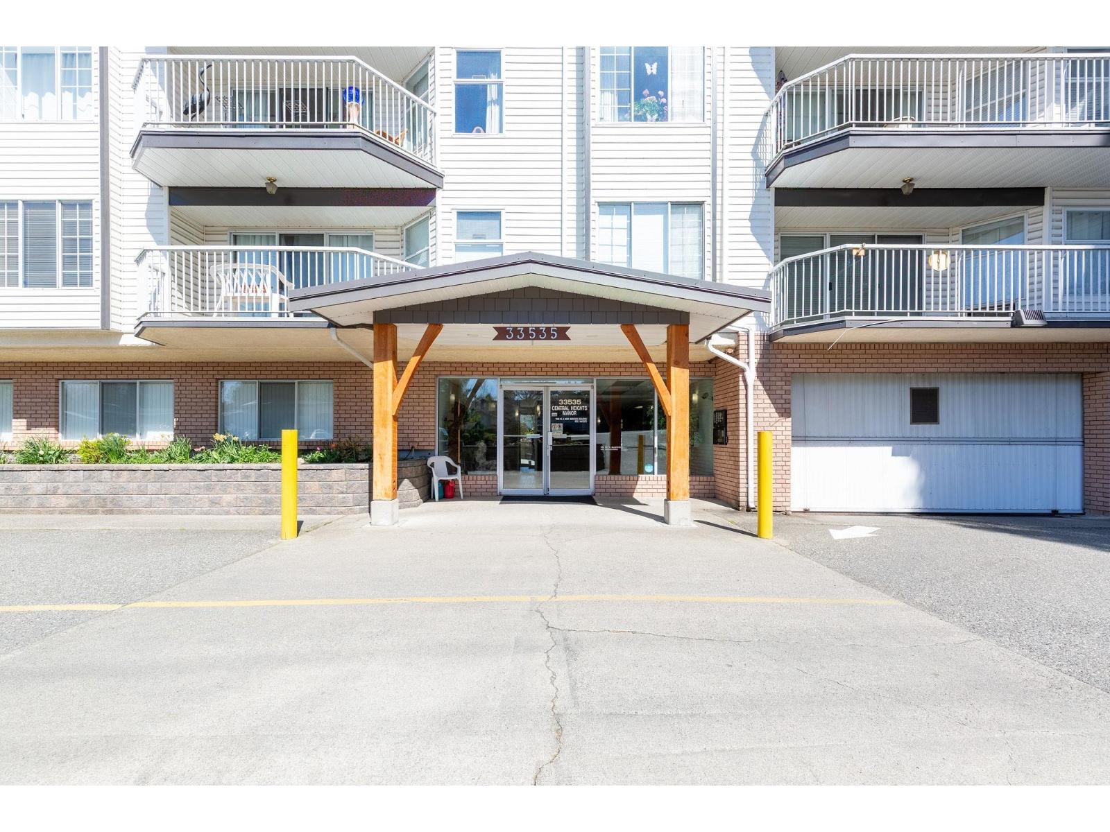 104 33535 King Road, Abbotsford, British Columbia  V2S 6Z5 - Photo 3 - R3109211