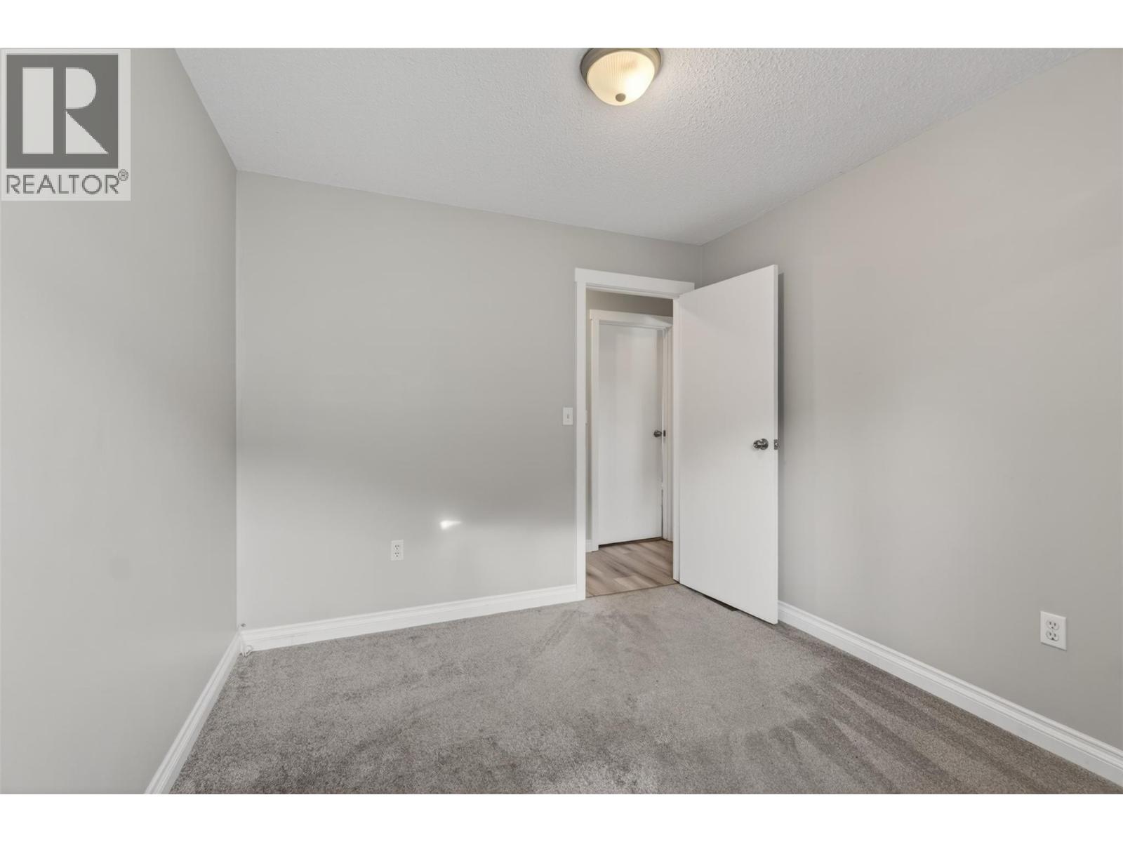 1453 Okanagan Avenue Ne, Salmon Arm, British Columbia  V1E 1N5 - Photo 10 - 10383284